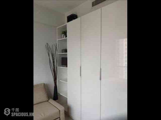 Sai Ying Pun - The Summa Block 2 03