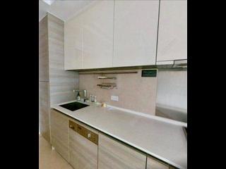 Sai Ying Pun - The Summa Block 2 06