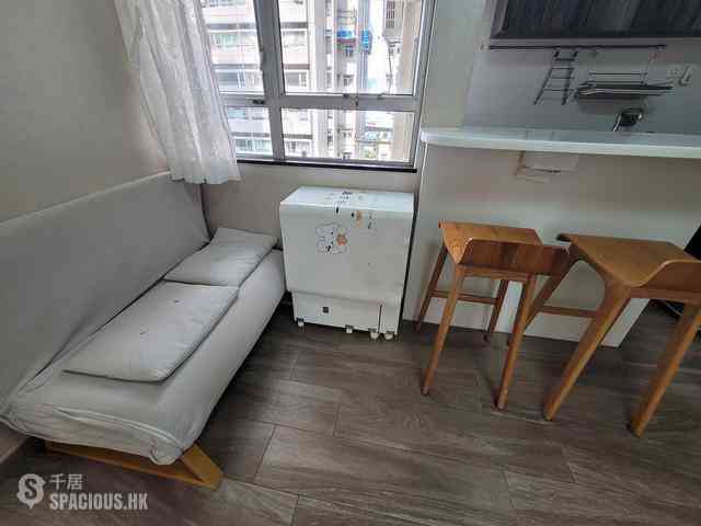 North Point - Fung Cheong Building 04