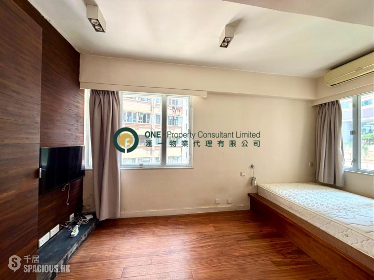 Shek Tong Tsui - Belcher Court 01