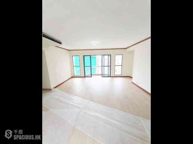 Tai Hang - Jolly Villa 03
