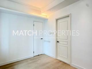 Mid Levels Central - Hillsborough Court 07