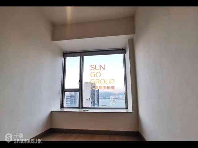 Sai Ying Pun - Island Crest 03