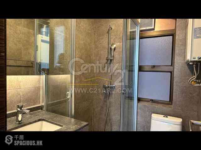 Mid Levels Central - Kam Fai Mansion 11