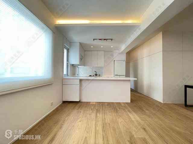 Happy Valley - Shan Kwong Towers Block 2 05