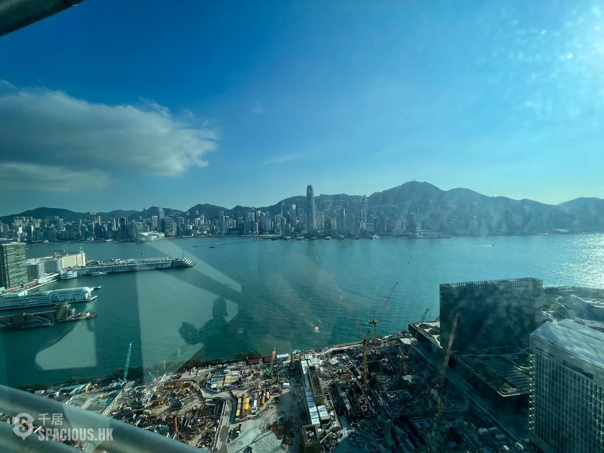 West Kowloon - The Harbourside Block 3 01