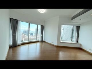 Mid Levels Central - Regence Royale Tower 1 04