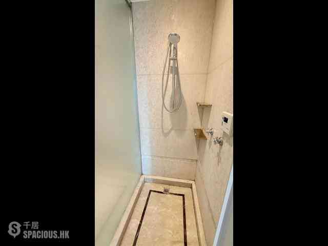 Mid Levels Central - Regence Royale Tower 1 09
