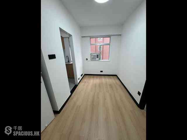 Wan Chai - Yen Men Building 02