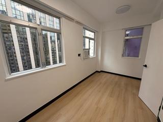 Wan Chai - Yen Men Building 04