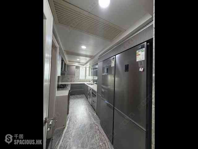 Tai Kok Tsui - Harbour Green Tower 1 05