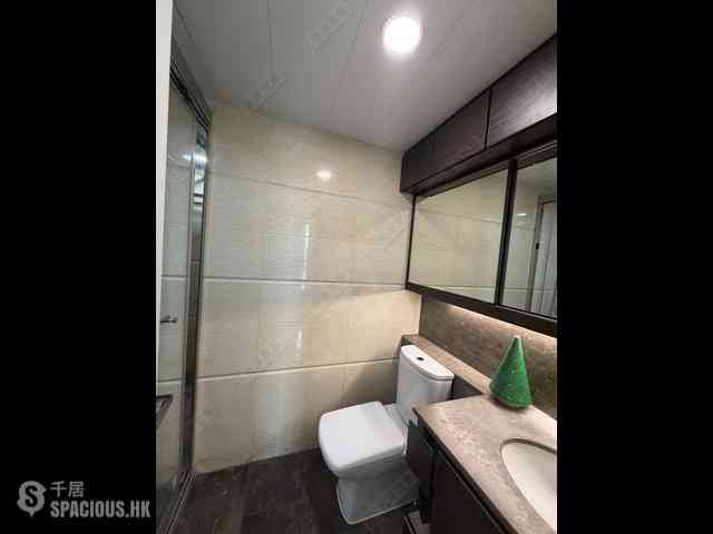 Tai Kok Tsui - Harbour Green Tower 1 06