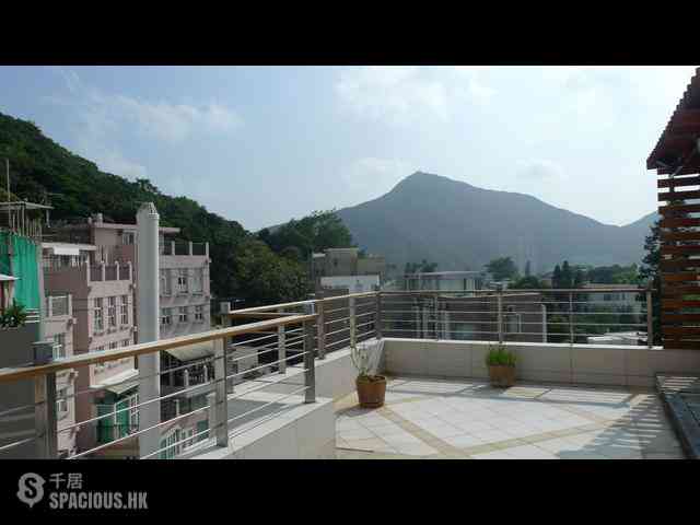 Jardines Lookout - Minton Court 01