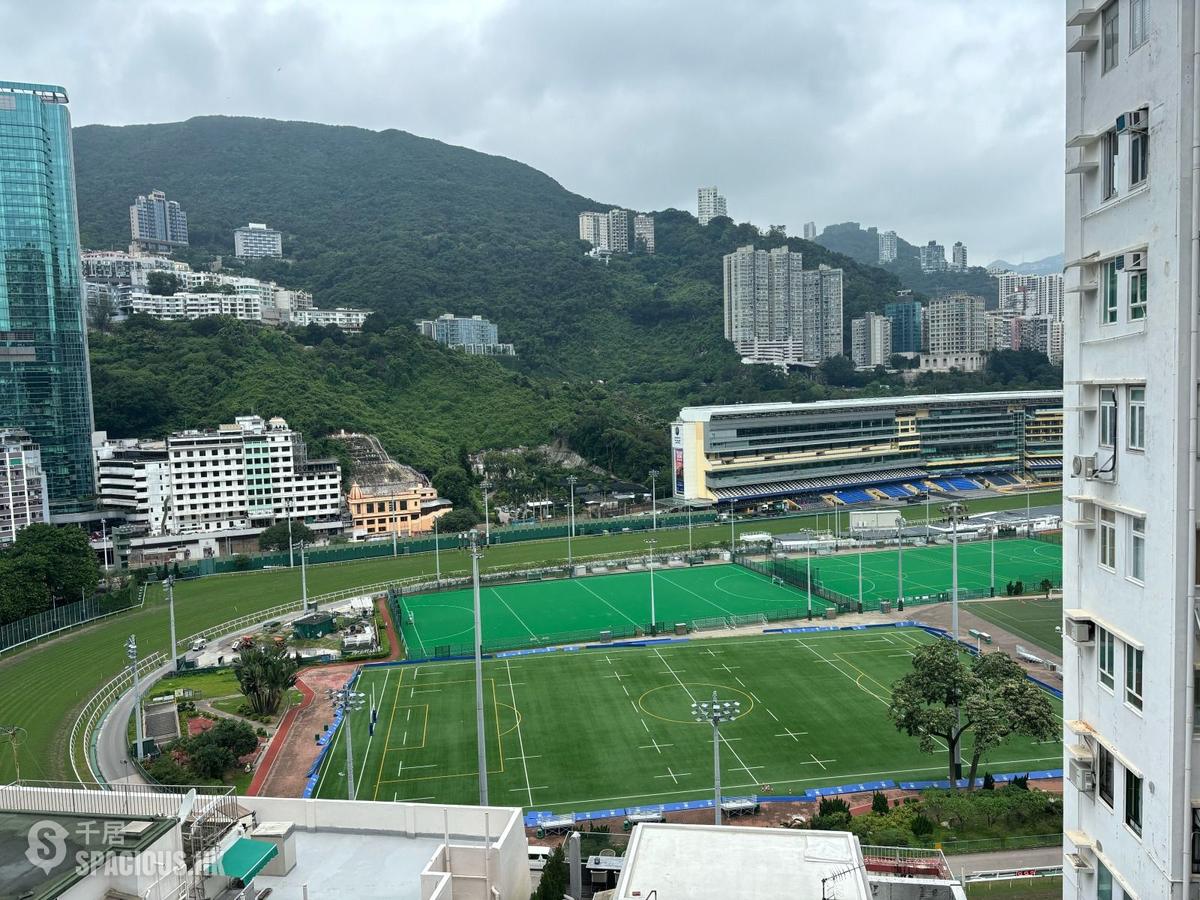 Happy Valley - The Ventris 01
