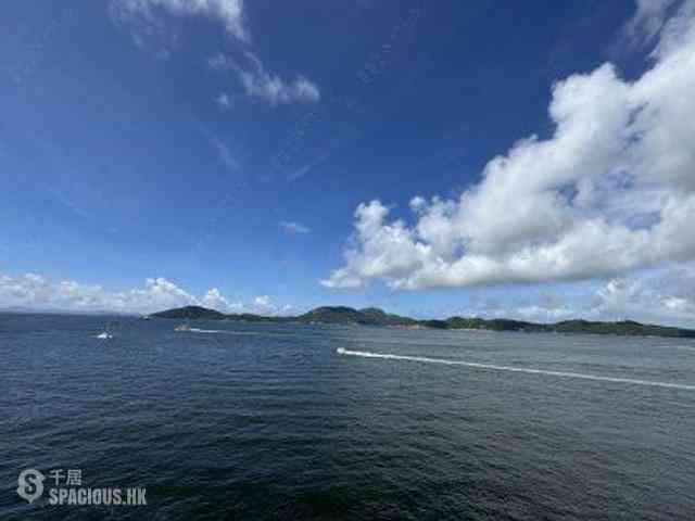 Ap Lei Chau - The Corniche Tower 1 01