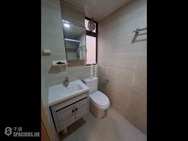Central - 14, Gage Street 18