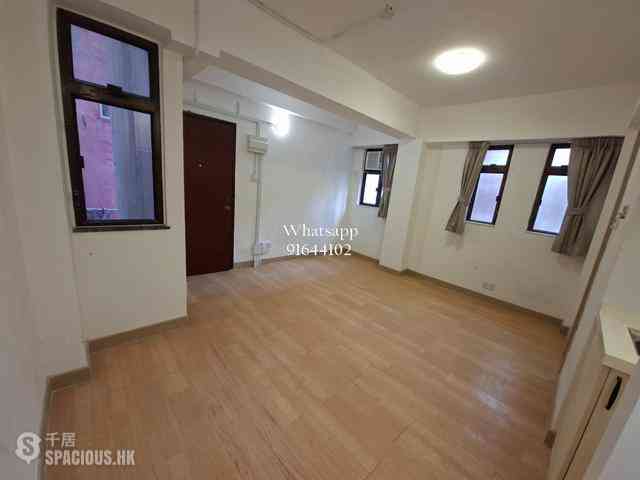Central - 14, Gage Street 09