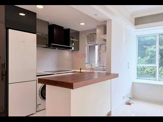 Mid Levels Central - Hillsborough Court 02