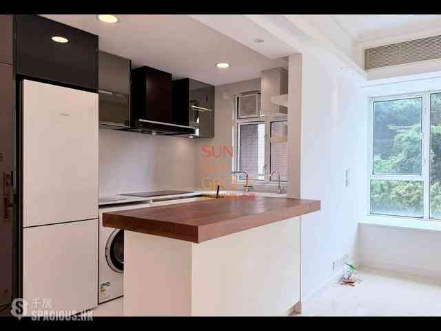 Mid Levels Central - Hillsborough Court 02