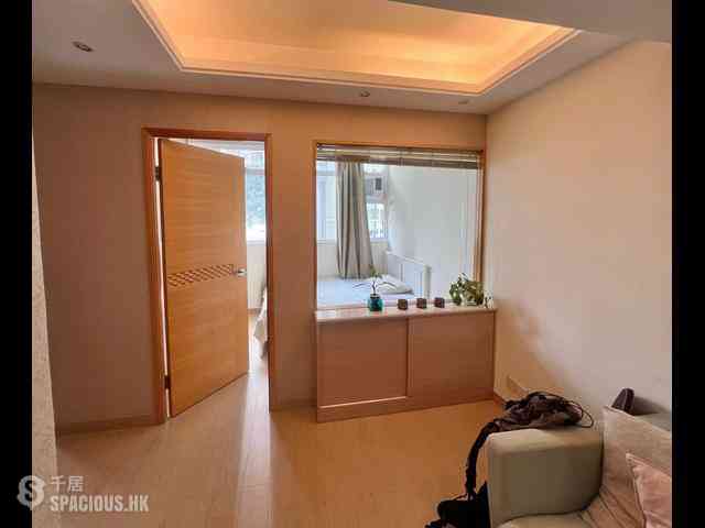 Causeway Bay - Bright Star Mansion 04