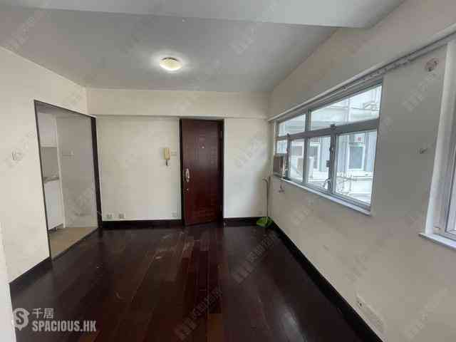 Soho - Winly Building 03
