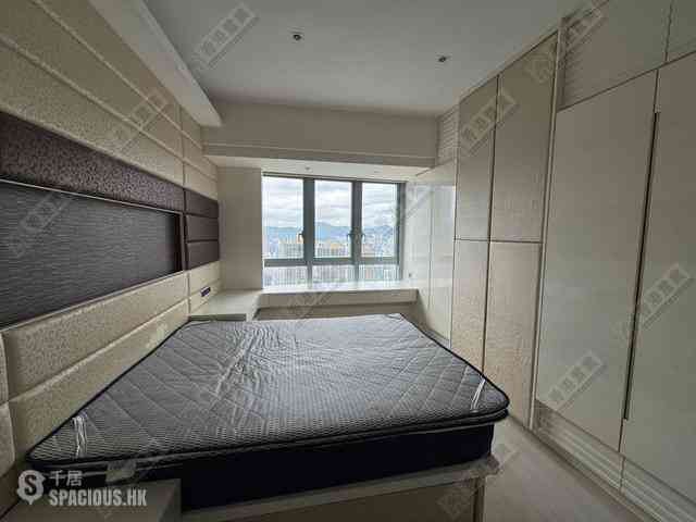 West Kowloon - The Harbourside 14