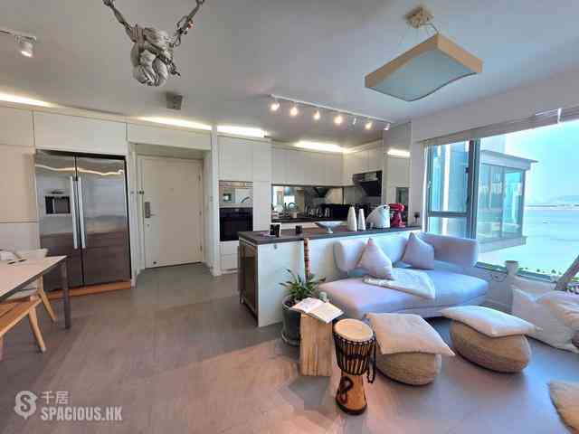 Tung Chung - Seaview Crescent Block 3 02