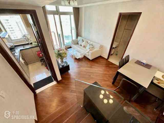 Wan Chai - The Avenue 10