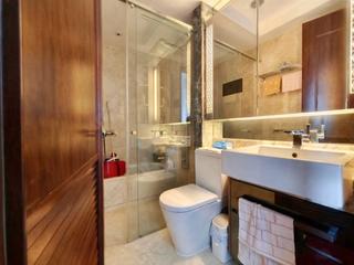 Wan Chai - The Avenue 16