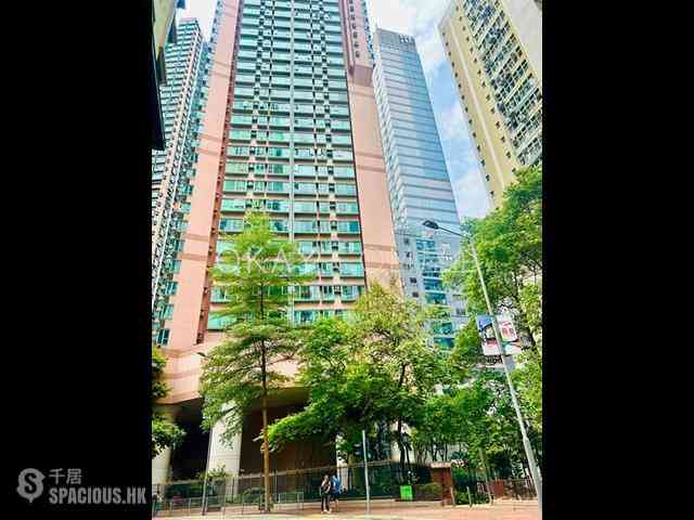 Sheung Wan - Queen's Terrace Block 3 09