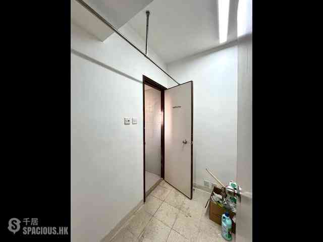 Mid Levels Central - Tregunter Tower 3 11