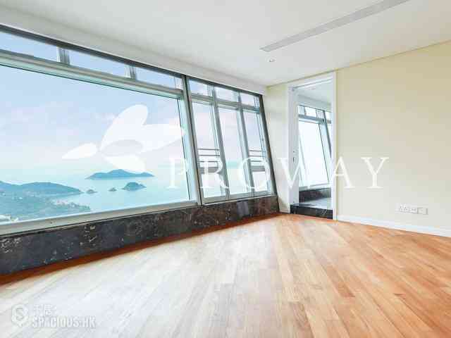 Repulse Bay - The Lily 04
