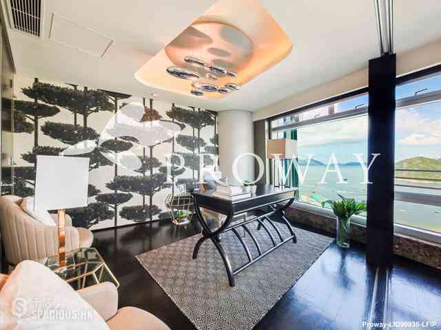 Repulse Bay - The Lily 10