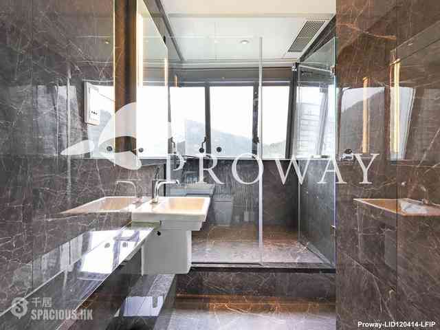 Repulse Bay - The Lily 12