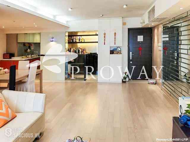 Wan Chai - Phoenix Court 08