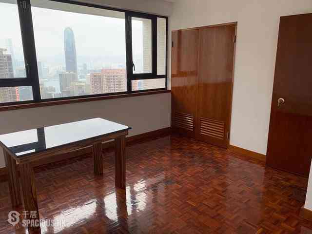 Mid Levels Central - May Tower Block 1 06