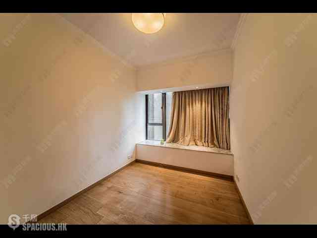 Mid Levels Central - Tavistock II 09