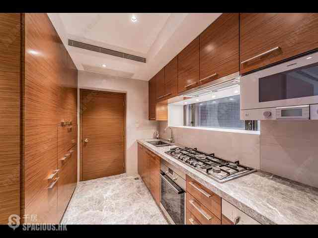Mid Levels Central - Tavistock II 12