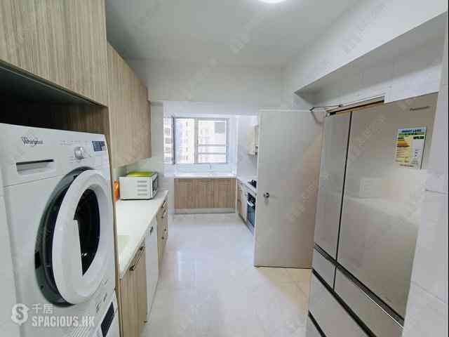 Mid Levels Central - Tregunter Tower 3 08