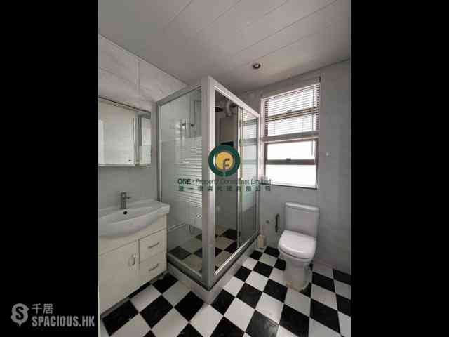 Pok Fu Lam - Four Winds Apartment 09