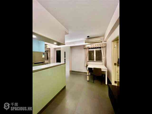 Sheung Wan - On Wing Building 04