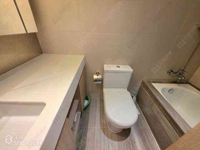 Tung Chung - The Visionary Tower 8 07