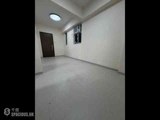 Wan Chai - Everwin Mansion 04
