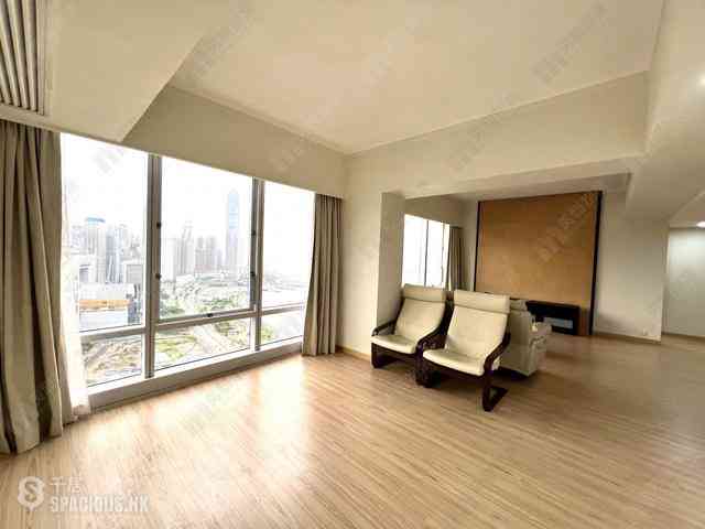 Wan Chai - Convention Plaza Apartments 03