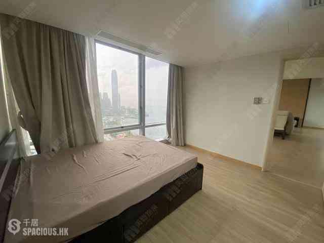 Wan Chai - Convention Plaza Apartments 05