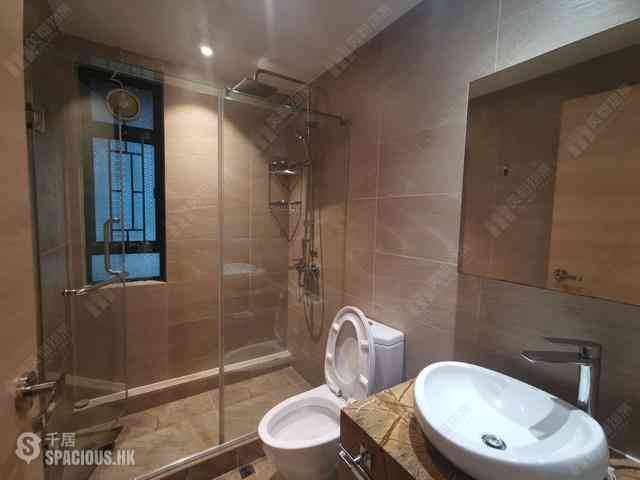 Mid Levels Central - Hillsborough Court 07