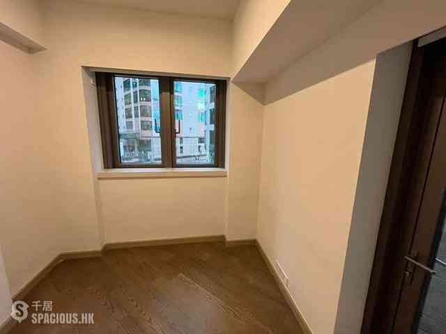 Mid Levels Central - 3, MacDonnell Road 05