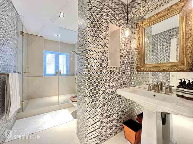 Mid Levels Central - Grenville House 37