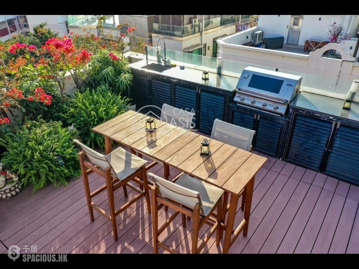Pok Fu Lam - 18-22, Crown Terrace 01