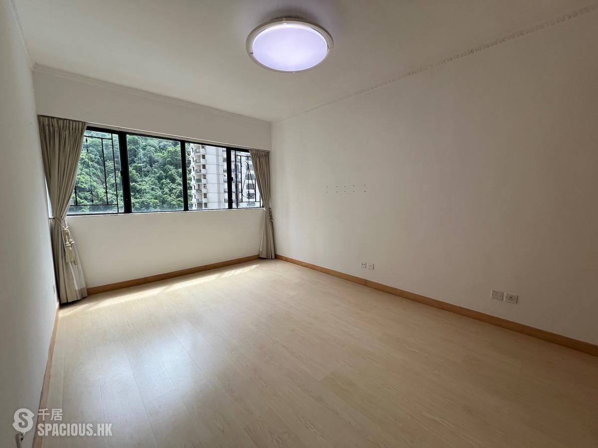 Mid Levels Central - Clovelly Court 01